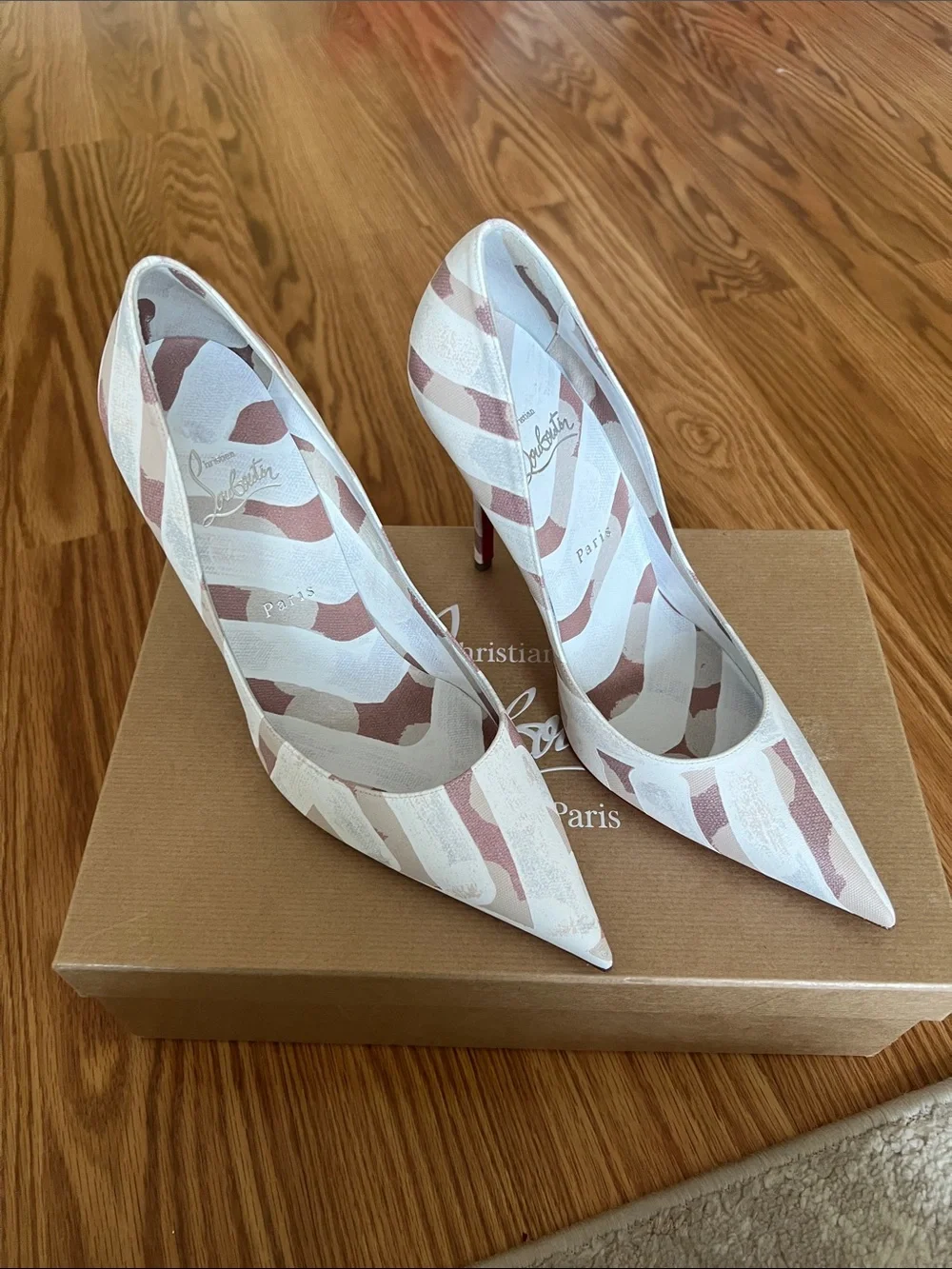Miss Z 100 Linen Pump